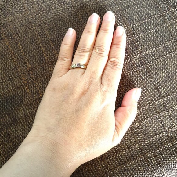 Dainty Vintage 10K Gold Lavender Sapphire & Diamond Nature-Inspired Leaf Ring - Picture 4 of 14